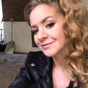 Meet your Posher, Victoria